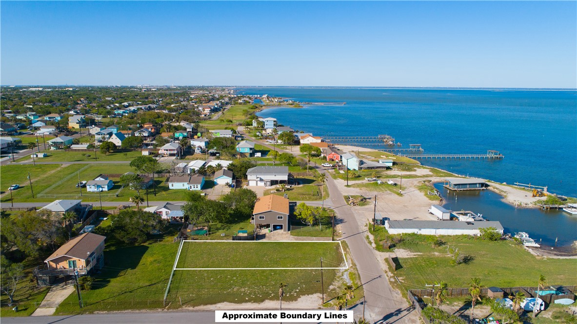 3642 Shore Dr Property Photo 2