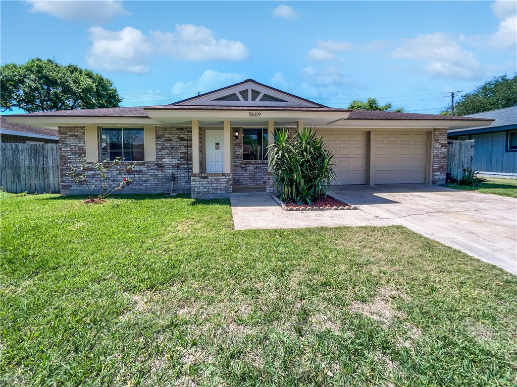 5609 Tanglewood Dr Property Photo