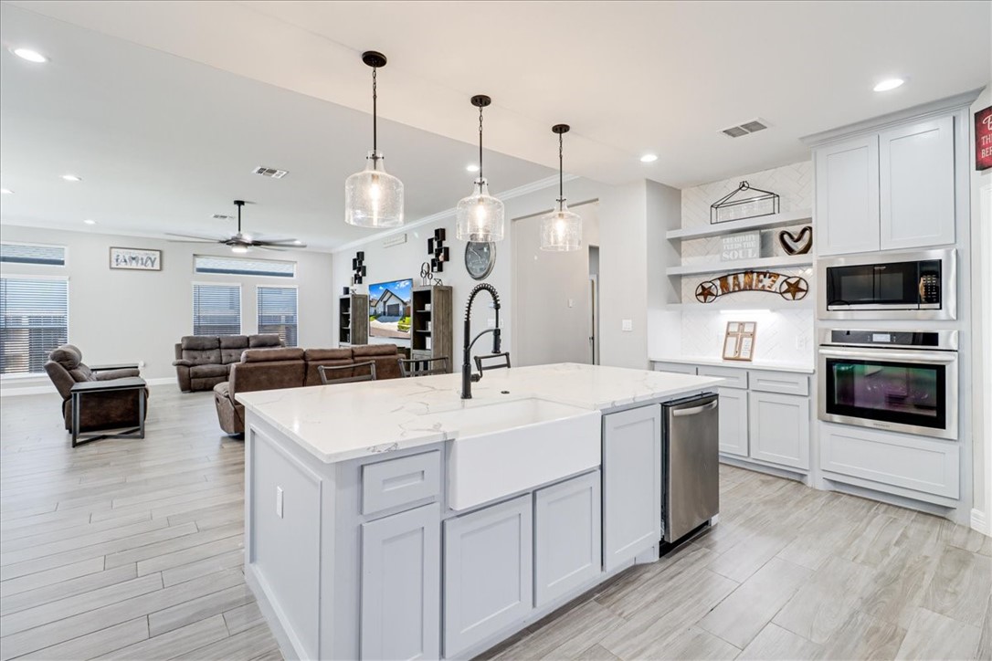 4102 Fold Lane Property Photo 17