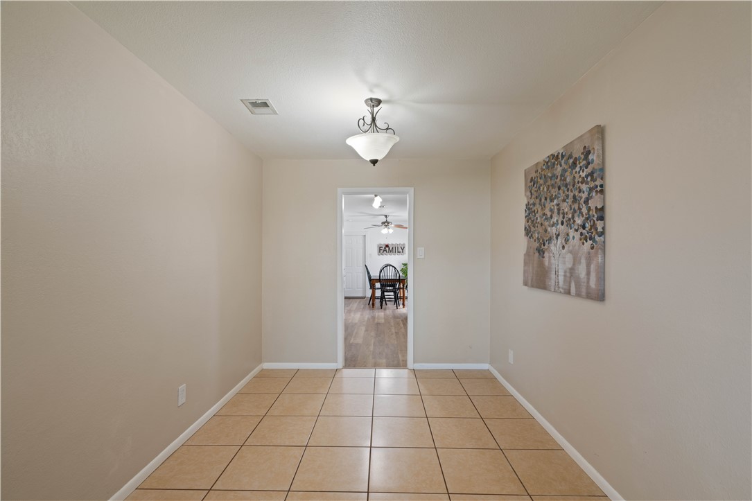 211 Seco Dr Property Photo 24