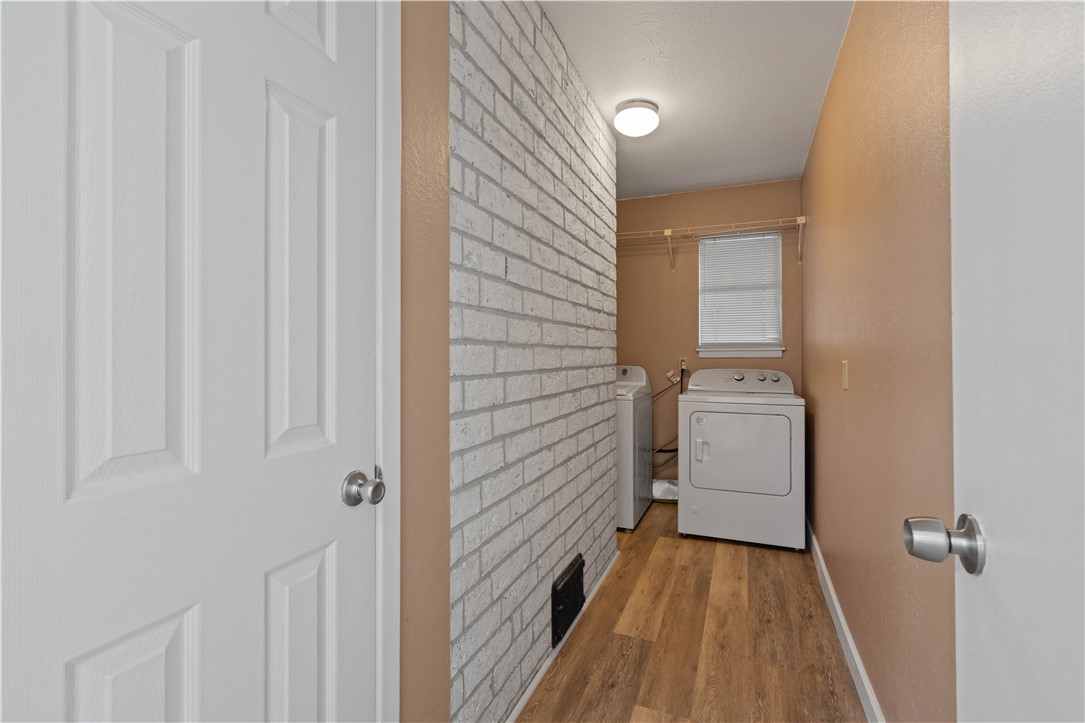 211 Seco Dr Property Photo 25