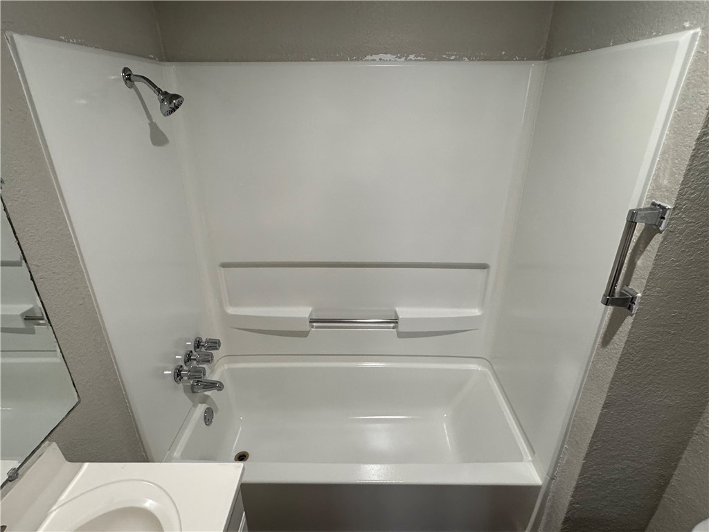 4109 Elvira Dr B Property Photo 10