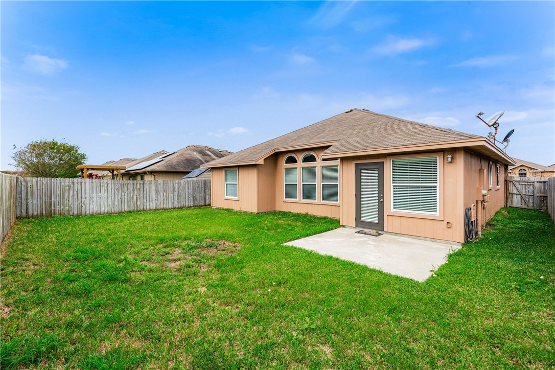 3838 Las Bahias Dr Property Photo 31