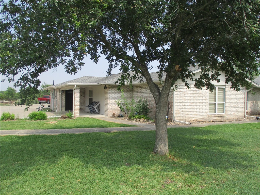 3838 Floerke Road Property Photo 4
