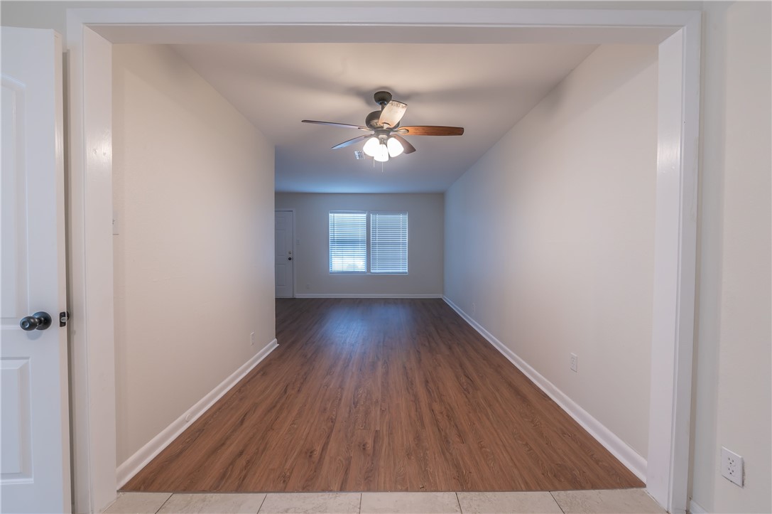 1002 Zarsky Dr Property Photo 7