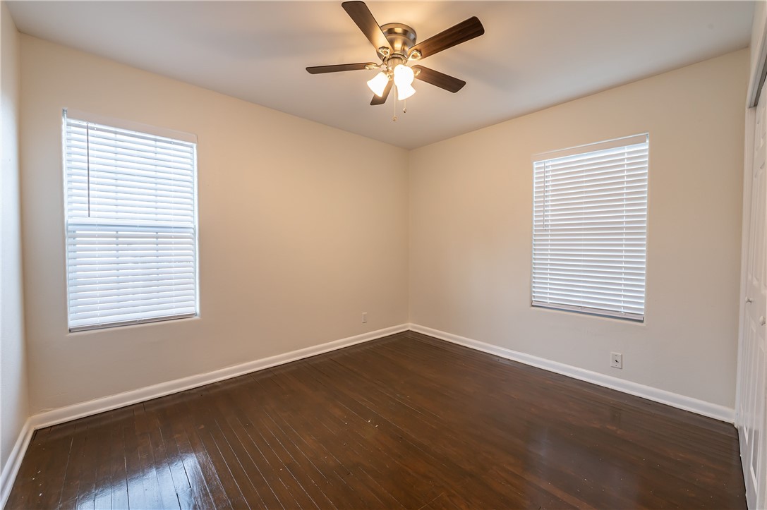 1002 Zarsky Dr Property Photo 13