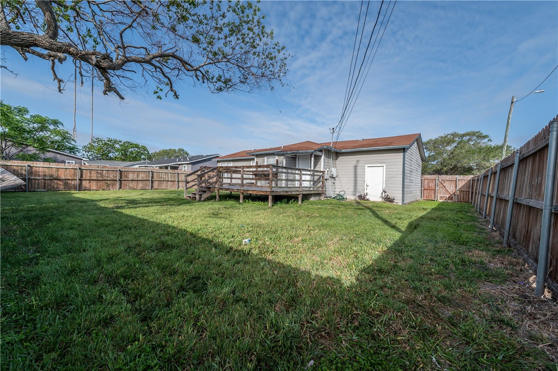 1002 Zarsky Dr Property Photo 19
