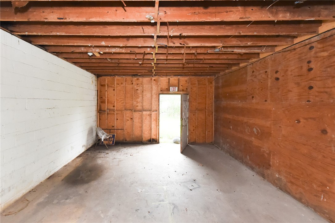 2736 Dallas Ave Property Photo 8