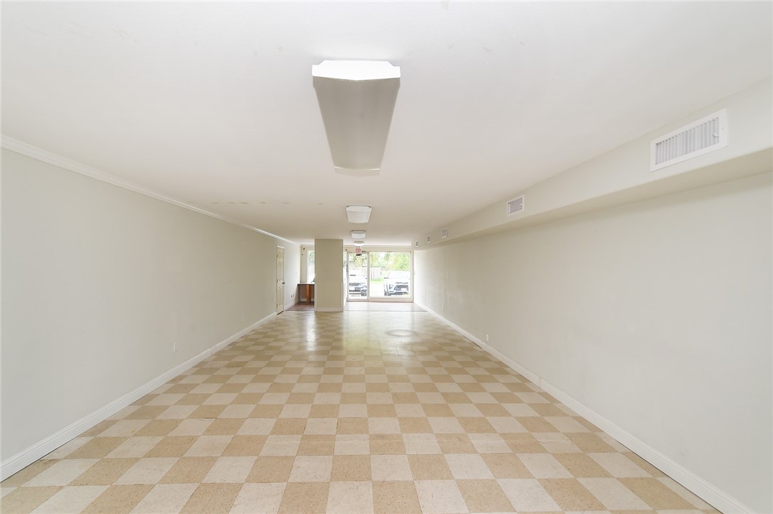 2736 Dallas Ave Property Photo 9