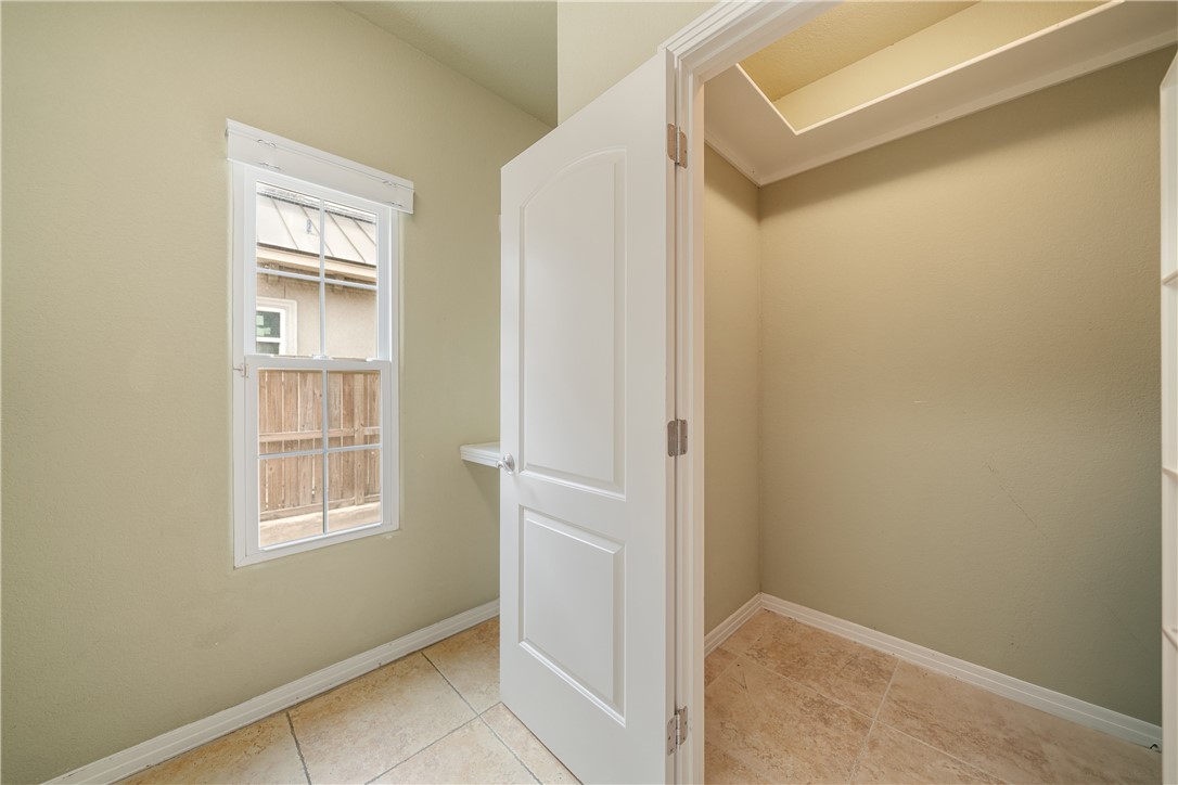 13825 Captains Row Property Photo 12