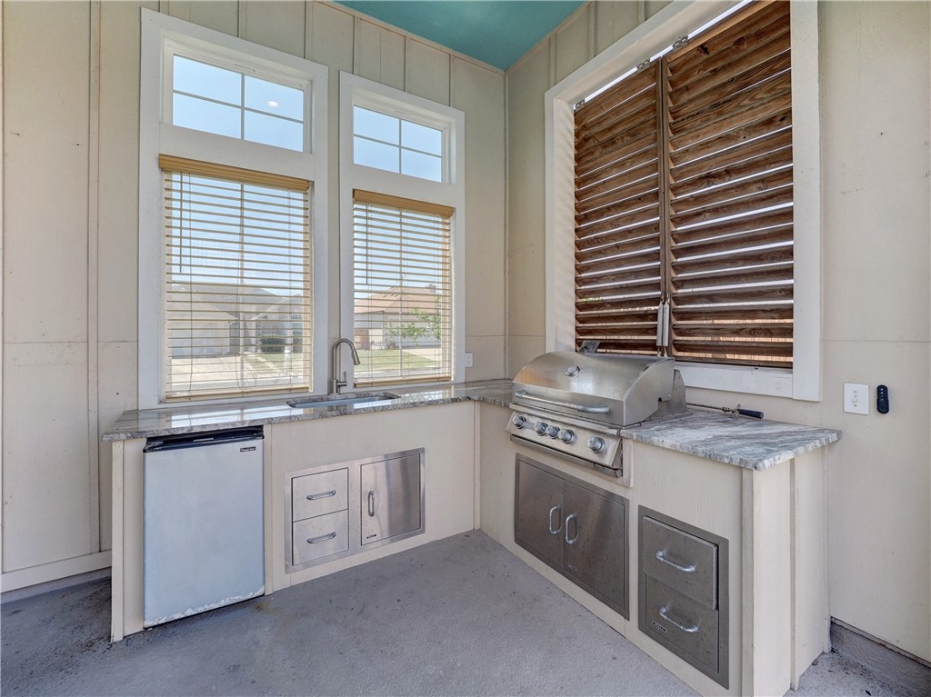 14002 Coquina Bay Ave Property Photo 5