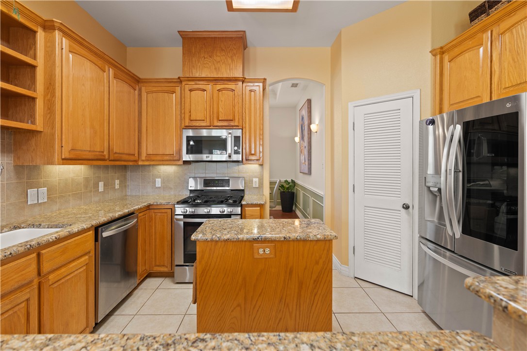 1118 Cornerstone Dr Property Photo 16
