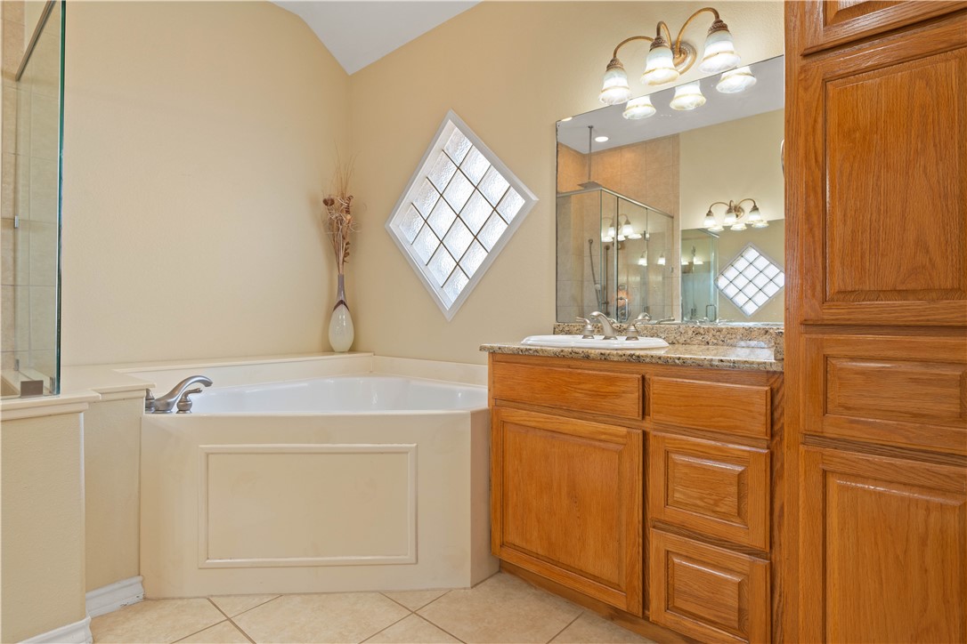 1118 Cornerstone Dr Property Photo 22