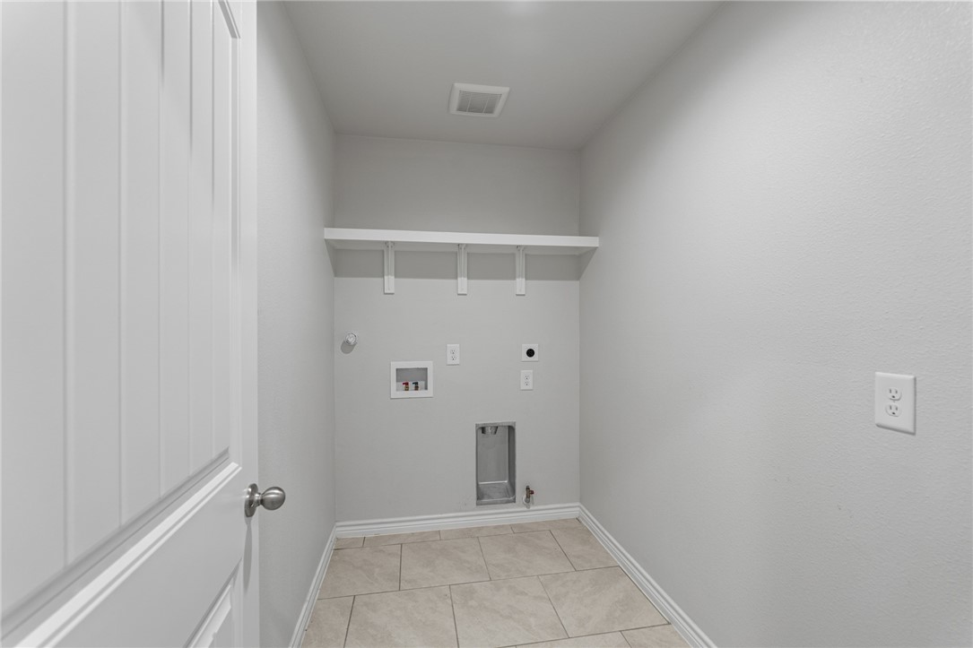 7713 Lariat Toss Dr Property Photo 25
