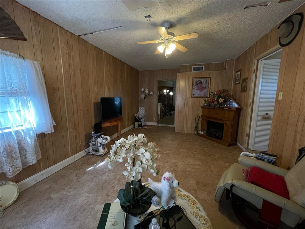 2713 Camargo Dr Property Photo 7
