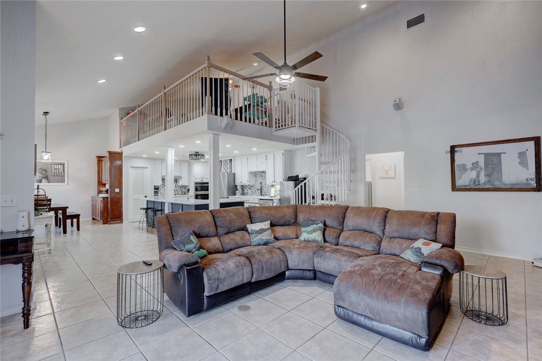 4409 Sue Circ Property Photo 6