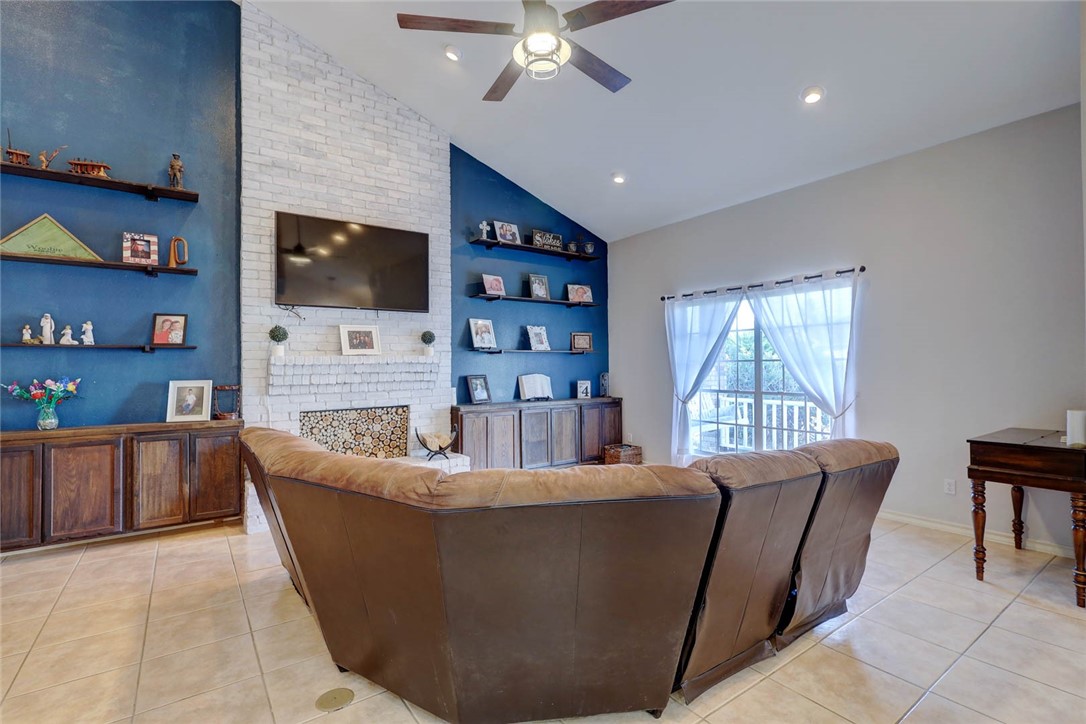 4409 Sue Circ Property Photo 7
