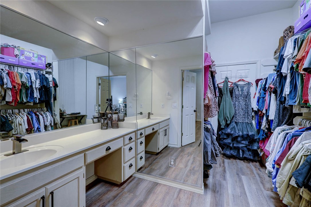 4409 Sue Circ Property Photo 17