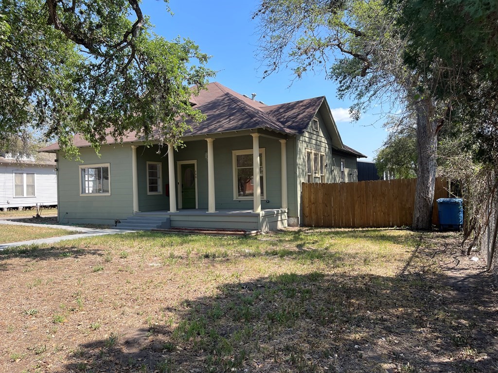 508 E Corpus Christi St Property Photo 8
