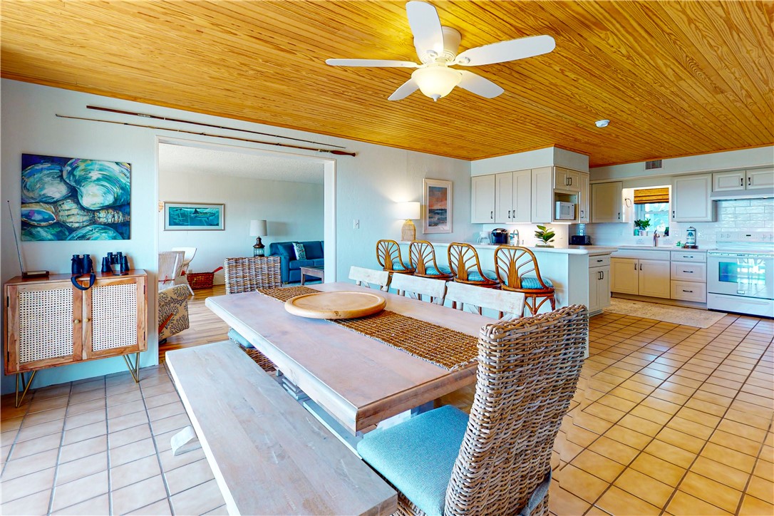 700 Island Retreat, #123 Island Retreat Property Photo 15