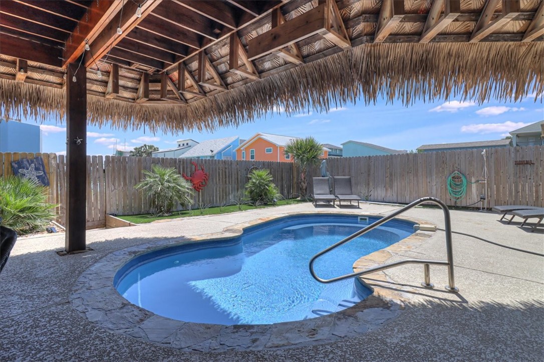 1727 Palisades Dr Property Photo 11