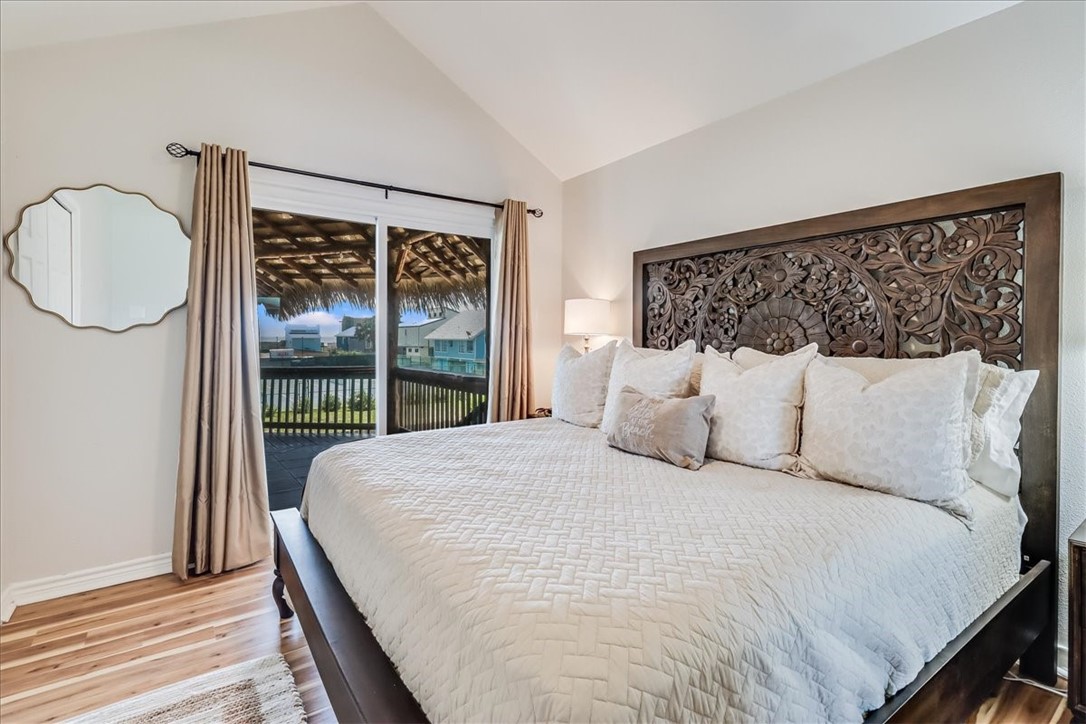 1727 Palisades Dr Property Photo 26