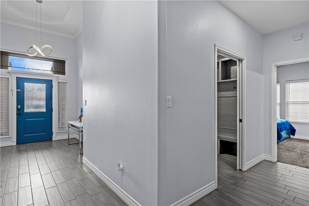 6714 Stuyvesant Ct Property Photo 22