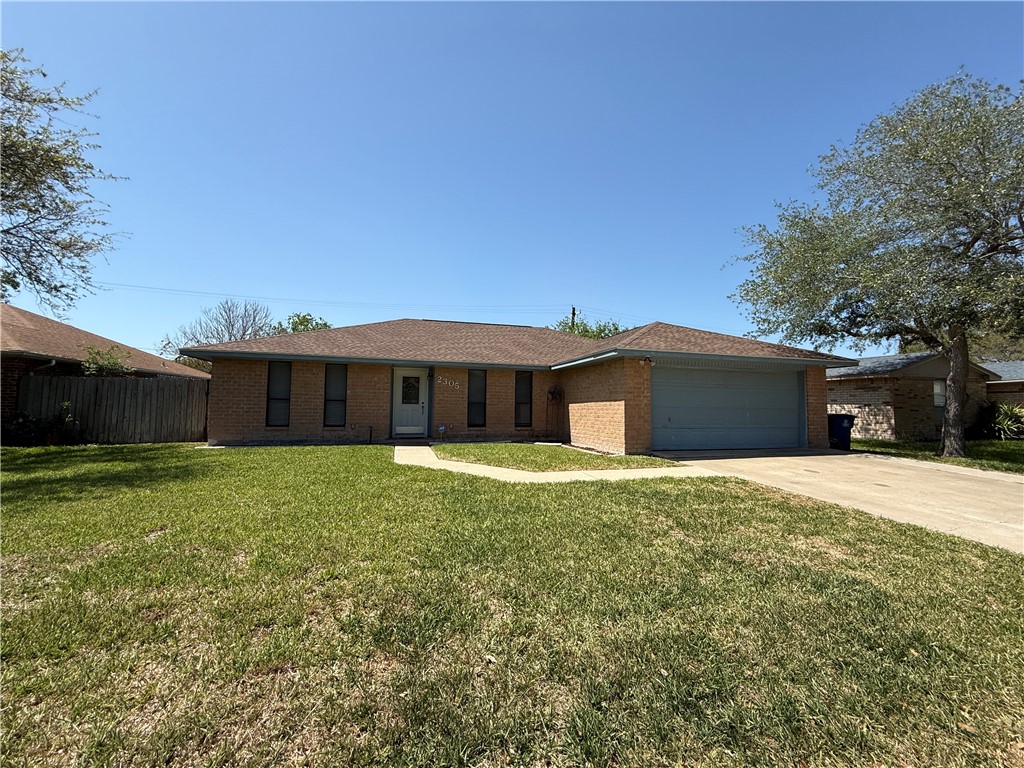 2305 Willow Dr Property Photo