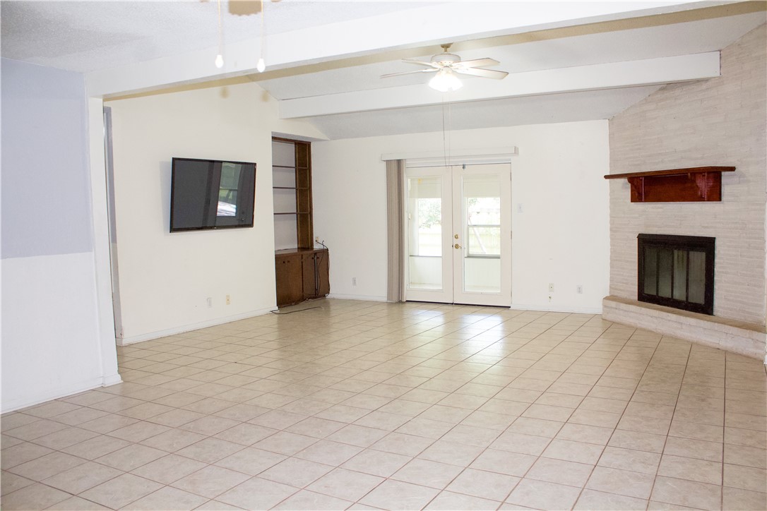 33 Encino Loma Property Photo 10