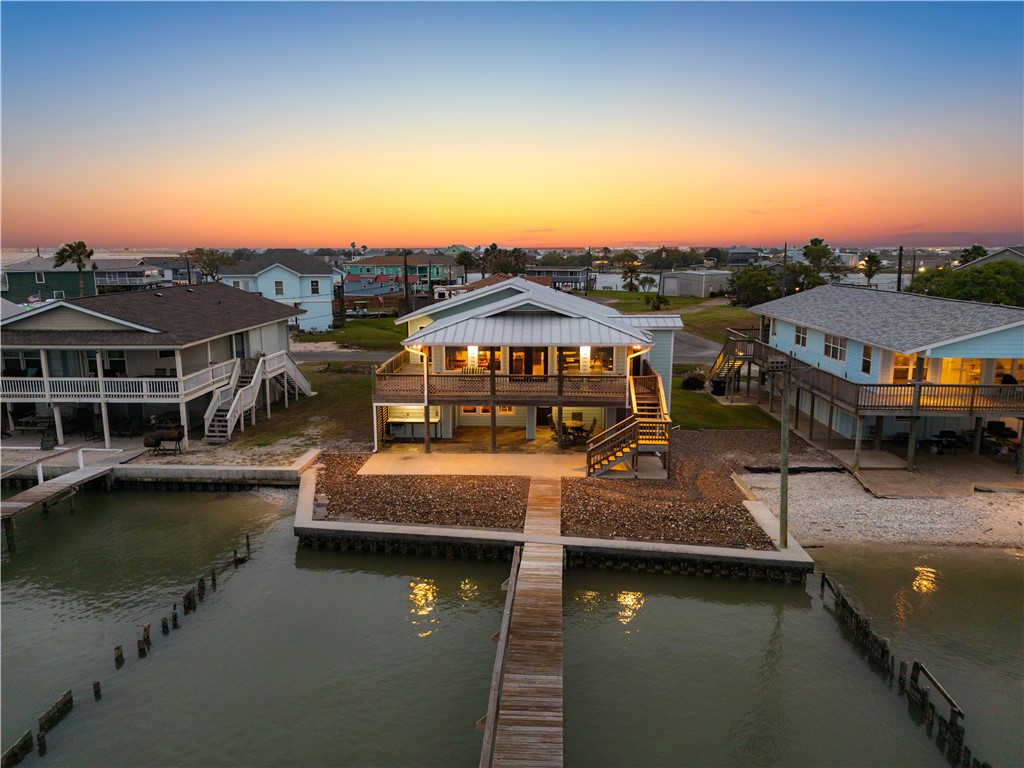 672 Copano Ridge Rd Property Photo