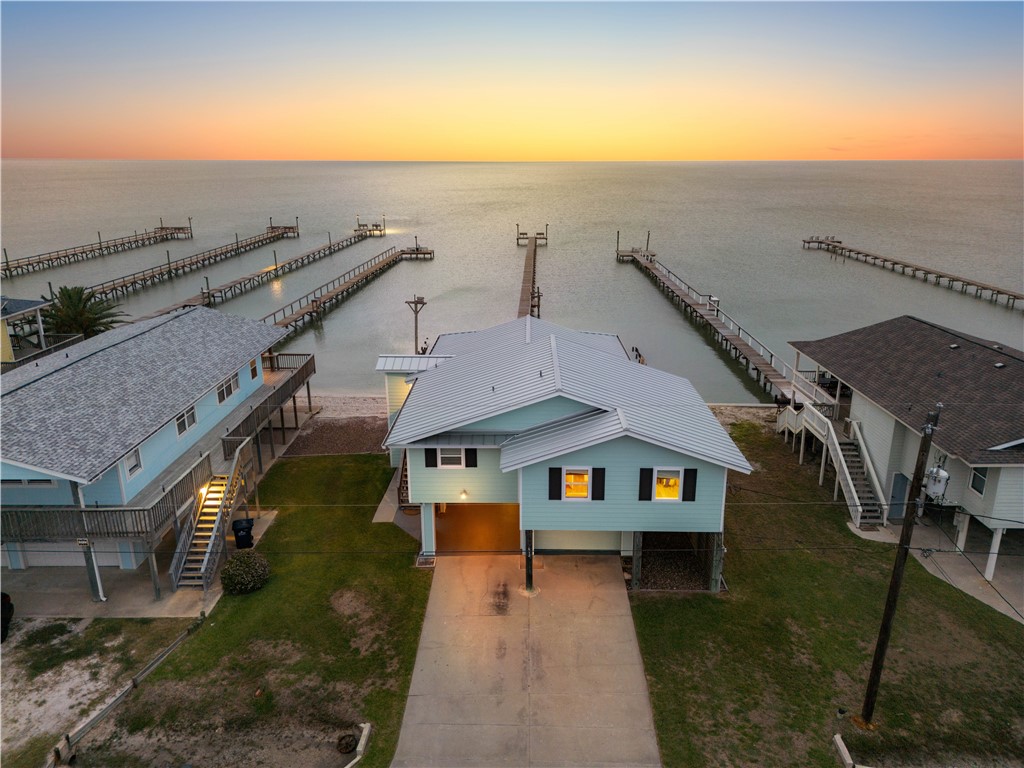 672 Copano Ridge Rd Property Photo 1
