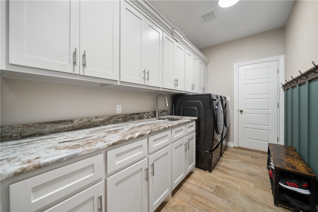 2502 Pacific View Property Photo 19