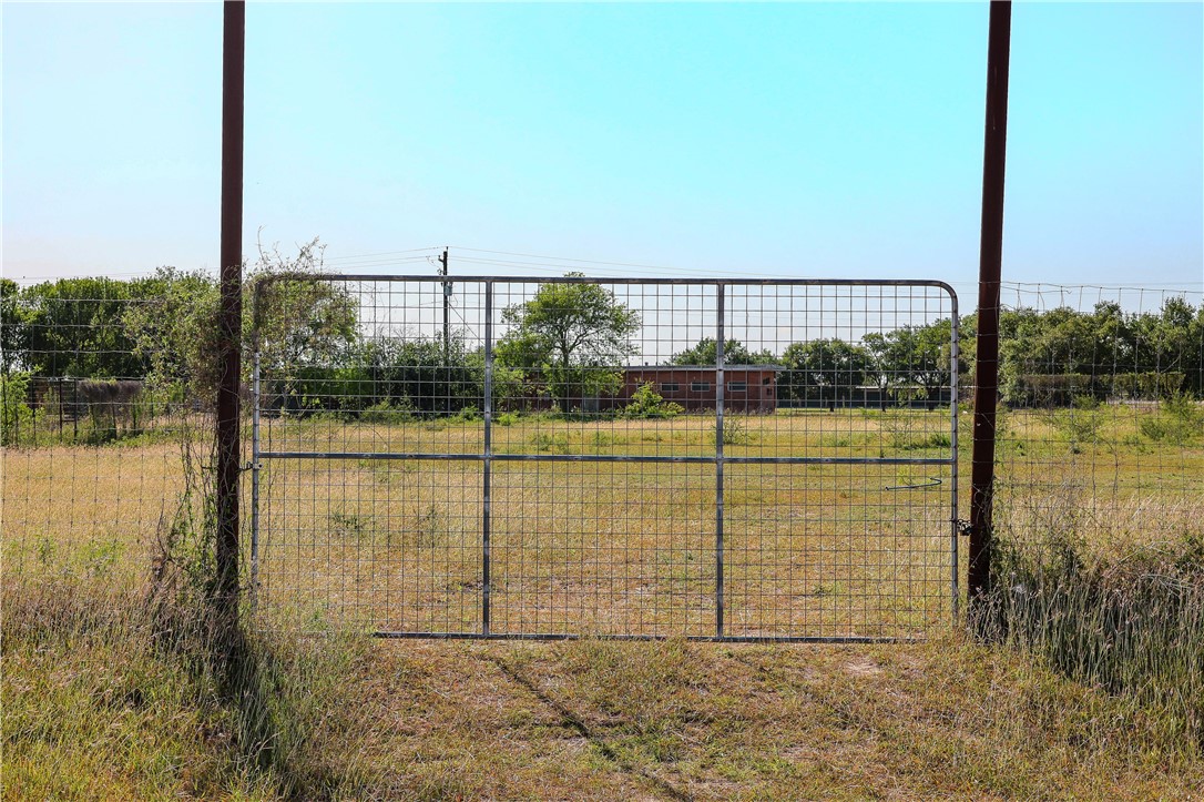 0 Tx-44 Property Photo 5