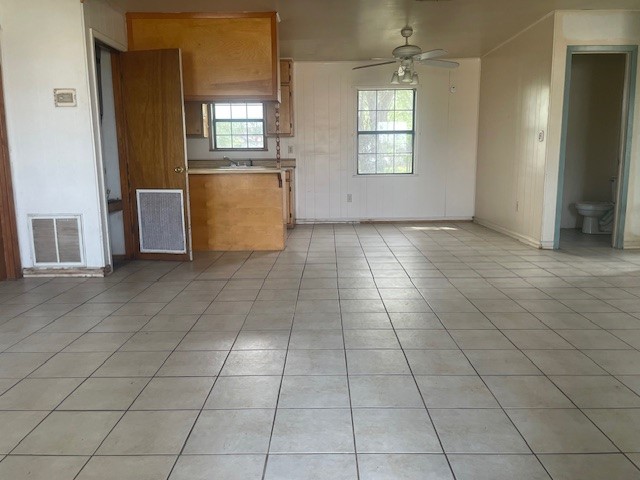 511 E Gruy St Property Photo 8