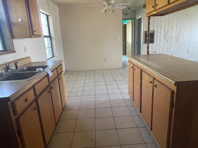 511 E Gruy St Property Photo 11