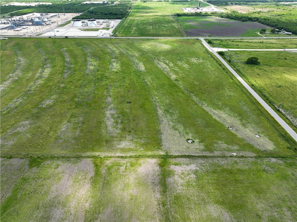 000 County Road 253 Property Photo 3