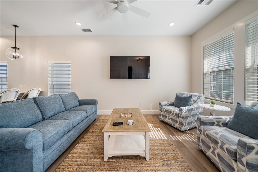 14941 Leeward Dr Property Photo 10