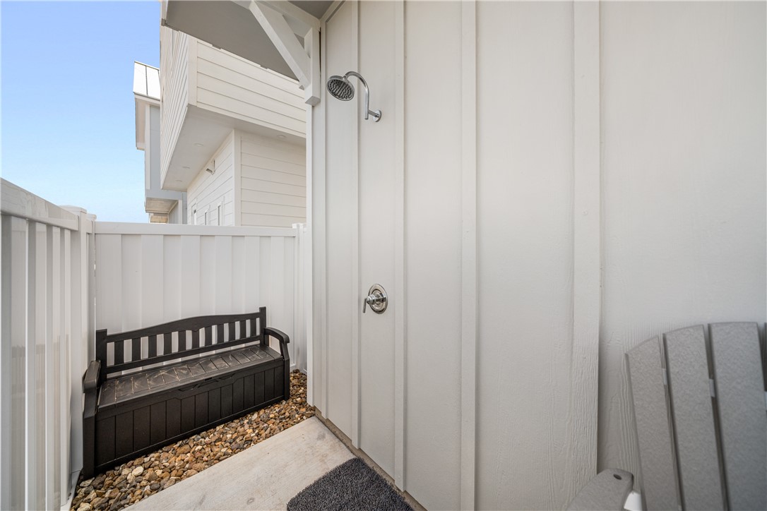 14941 Leeward Dr Property Photo 31