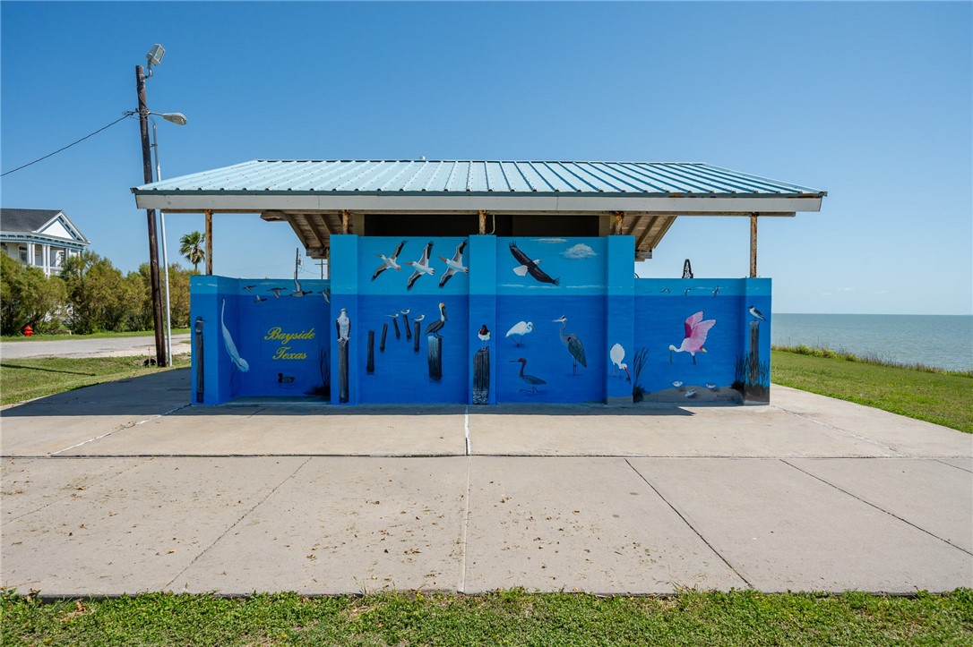 726 Third St Property Photo 25