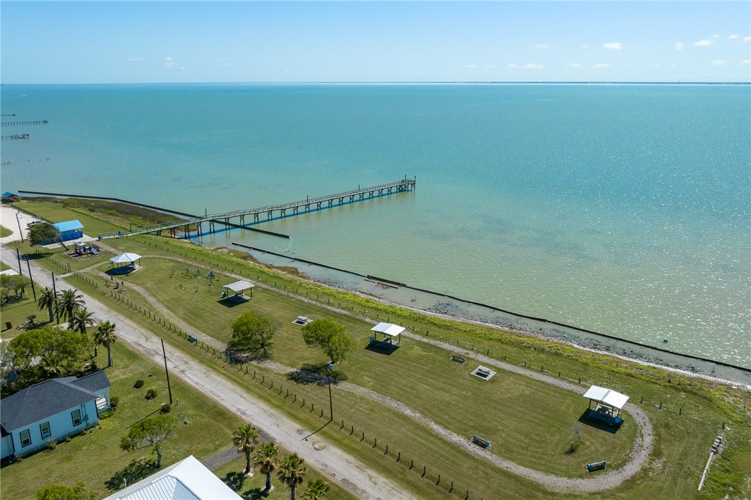 726 Third St Property Photo 32