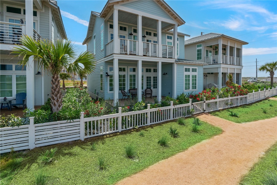 312 Mermaid Tail Property Photo 37