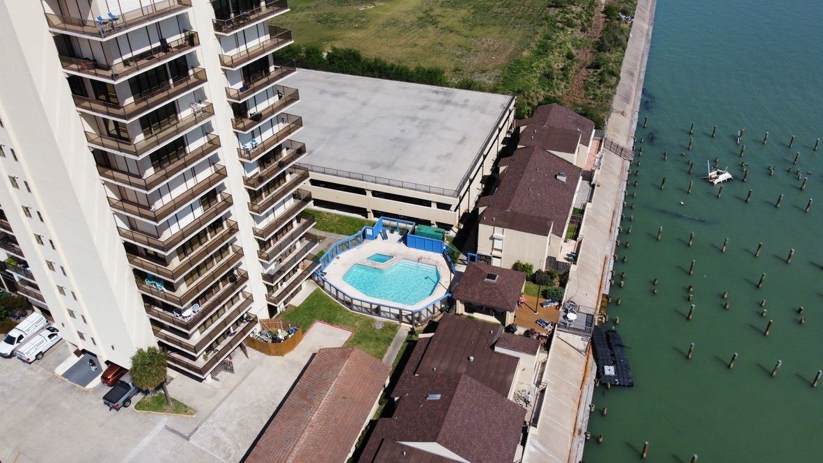 1400 Ocean Dr 304-b Property Photo 3