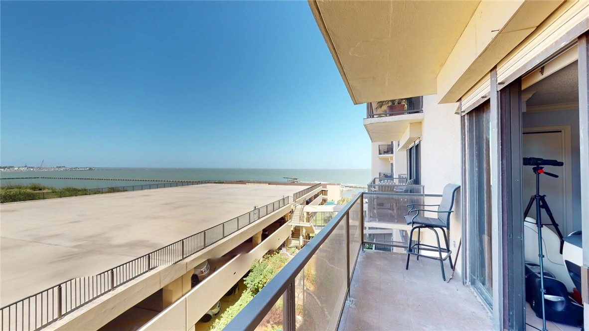 1400 Ocean Dr 304-b Property Photo 11