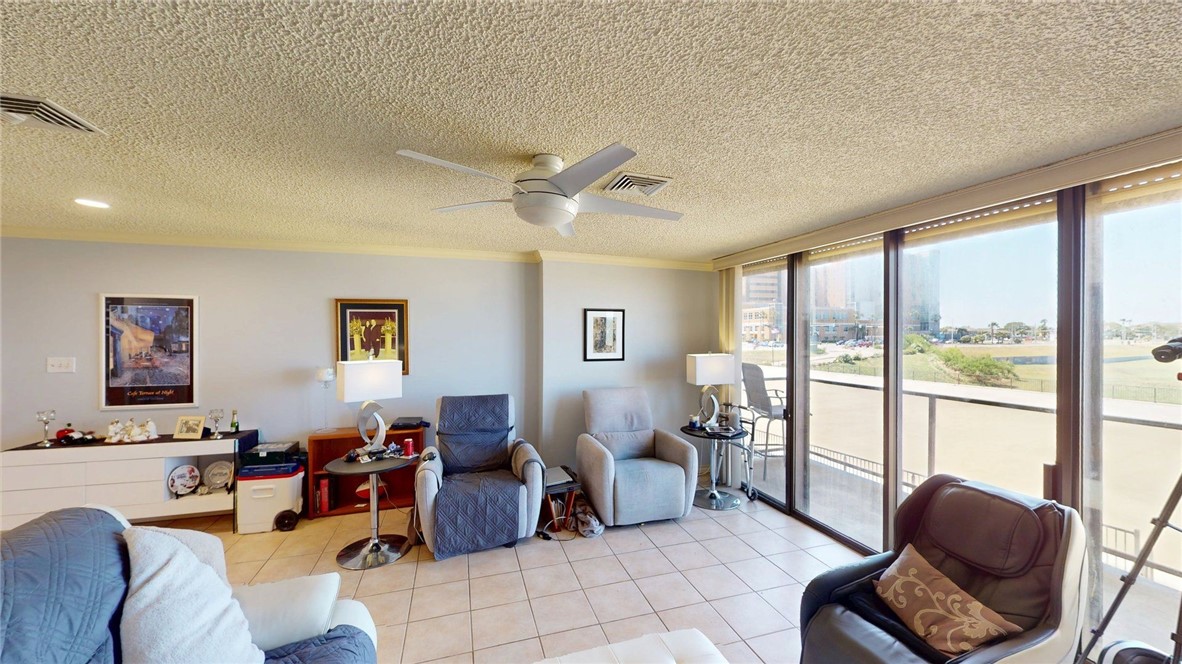 1400 Ocean Dr 304-b Property Photo 13