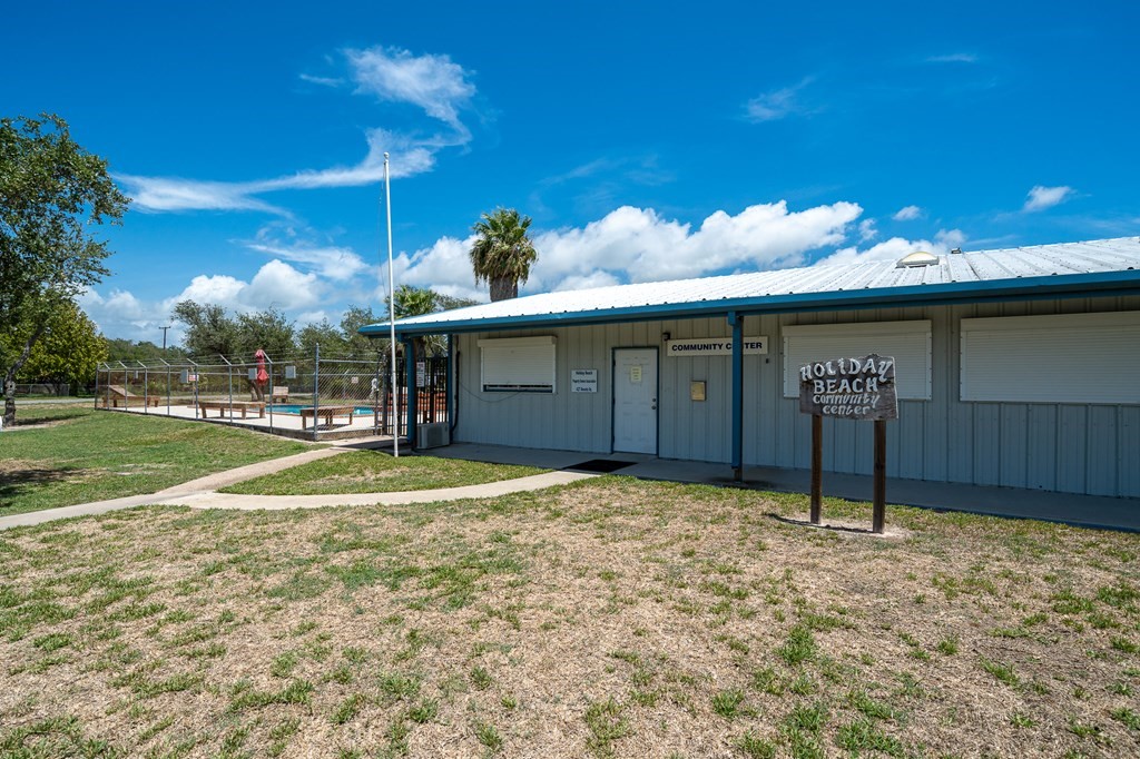 526 & 527 Water Oak Property Photo 9