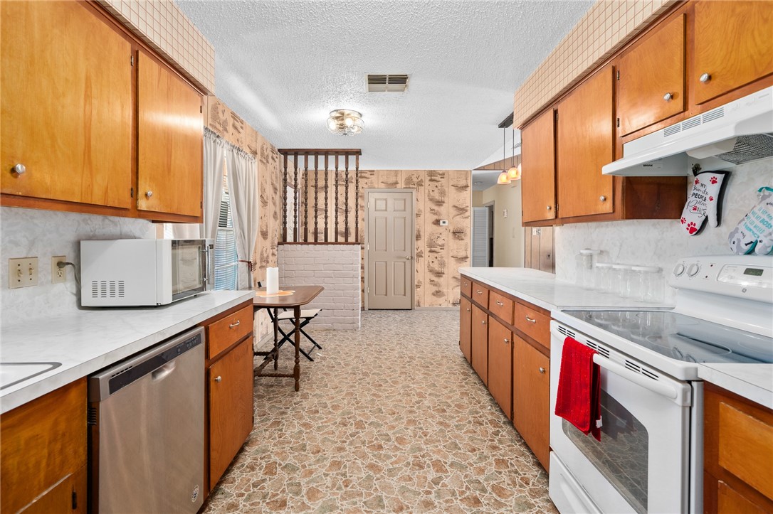 1038 Houston S Property Photo 22