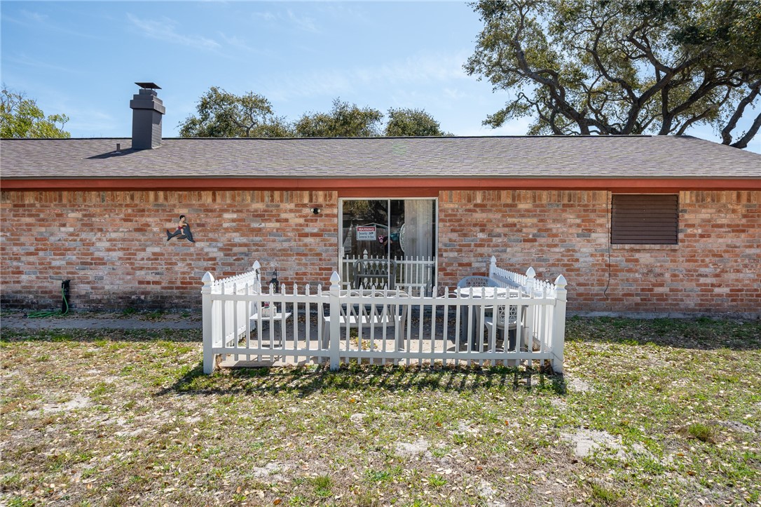 1038 Houston S Property Photo 25