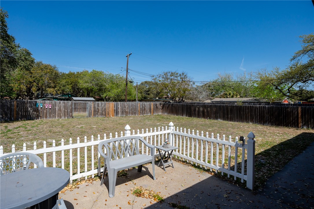 1038 Houston S Property Photo 28