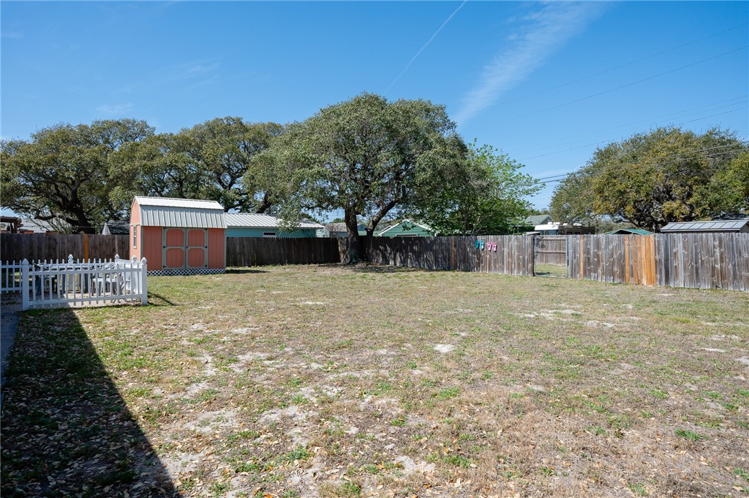 1038 Houston S Property Photo 30