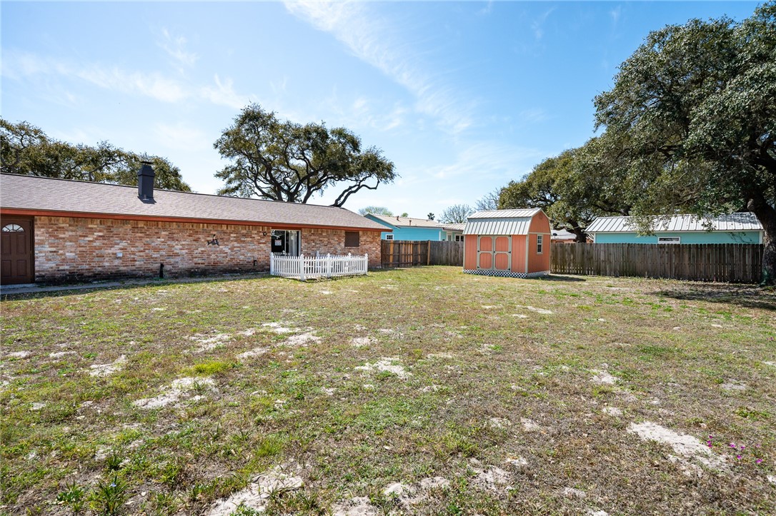 1038 Houston S Property Photo 33